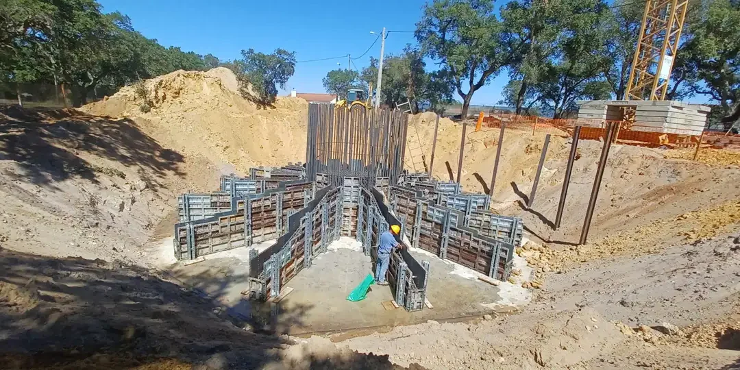 Water supply to Ermidas and Fornalhas Velhas